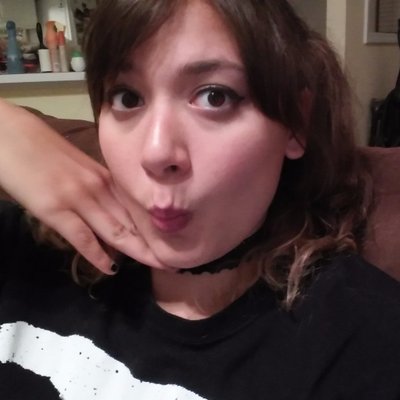 Profile Picture of Allison Barrow (@@AllisonAllonsy) on Twitter