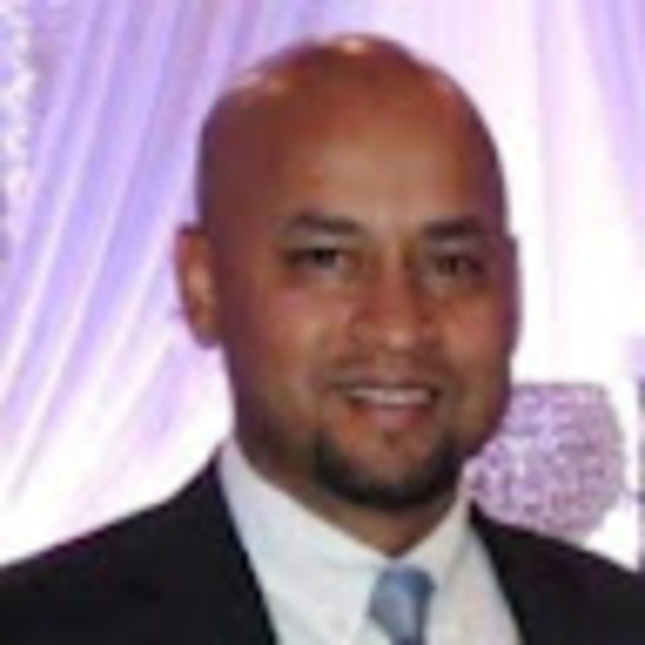 Profile Picture of Alistair Risbert (@arisbert) on Poshmark