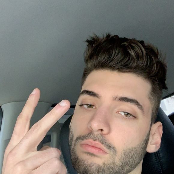 Profile Picture of Jason Fish (@fish_e) on Poshmark