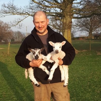 Profile Picture of David Knaggs (@dave458lott) on Twitter