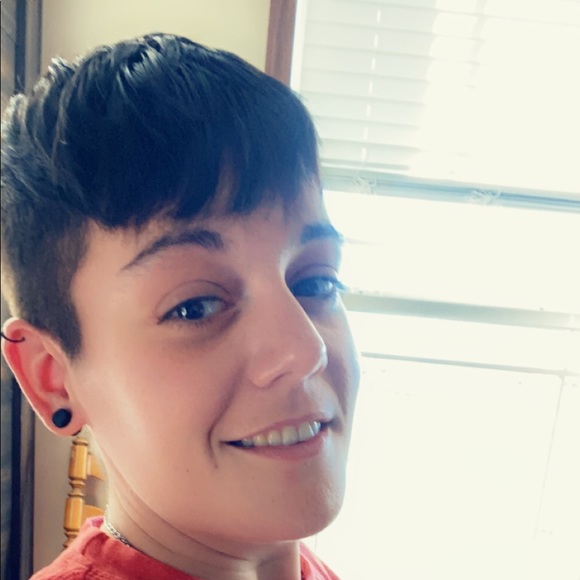 Profile Picture of Kalene Shatswell (@kshatswell) on Poshmark