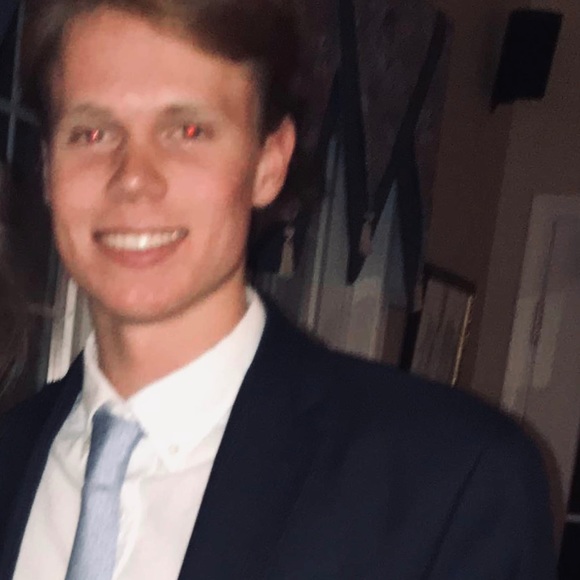 Profile Picture of Colin Cummings (@colthecumm) on Poshmark