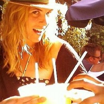 Profile Picture of Robyn Mincher (@robynminch) on Twitter