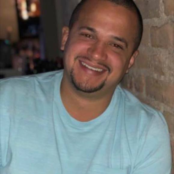 Profile Picture of Jeremy Montijo (@jeremymontijo) on Poshmark