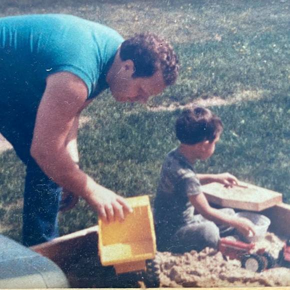 Profile Picture of Andrew Kolstad (@andrewkolstad) on Poshmark