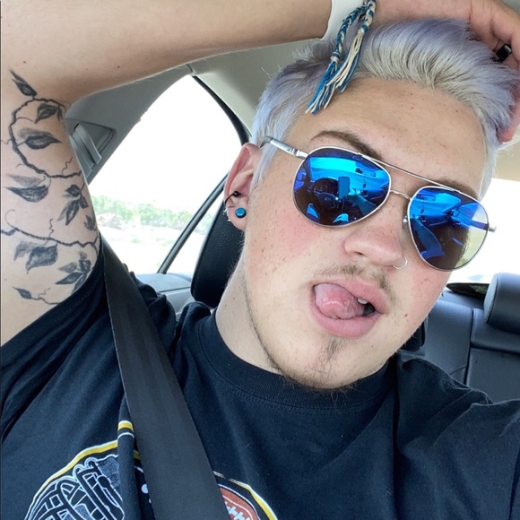 Profile Picture of Braden Proffitt (@bradenproffitt) on Poshmark