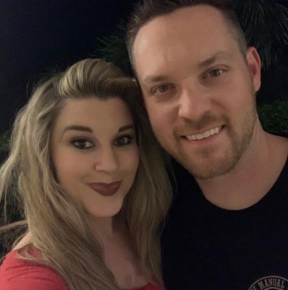 Profile Picture of Ashley Colbeck (@ashleycolbeck) on Poshmark