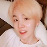 Profile Picture of 𝐂𝐑𝐎𝐖𝐍 왕관 (@bxbyyoongs) on Instagram