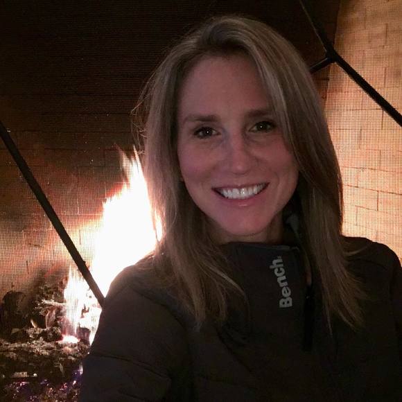 Profile Picture of Jennifer Marchitto (@jmarchitto) on Poshmark