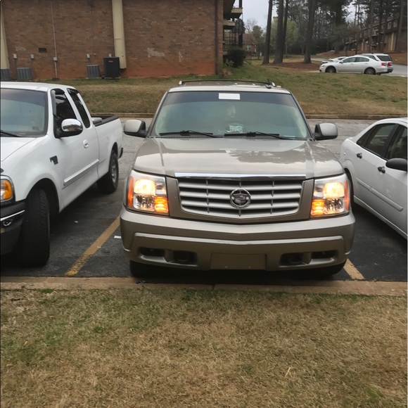 Profile Picture of Carlos Adams (@loski37) on Poshmark