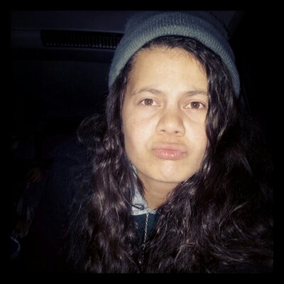 Profile Picture of Lara Field (@LdaydreamerA) on Twitter