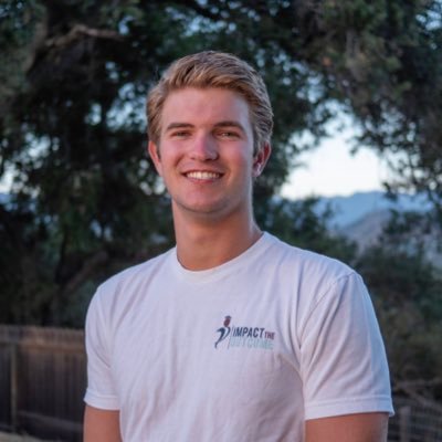 Profile Picture of Robert (@RobertStratton8) on Twitter