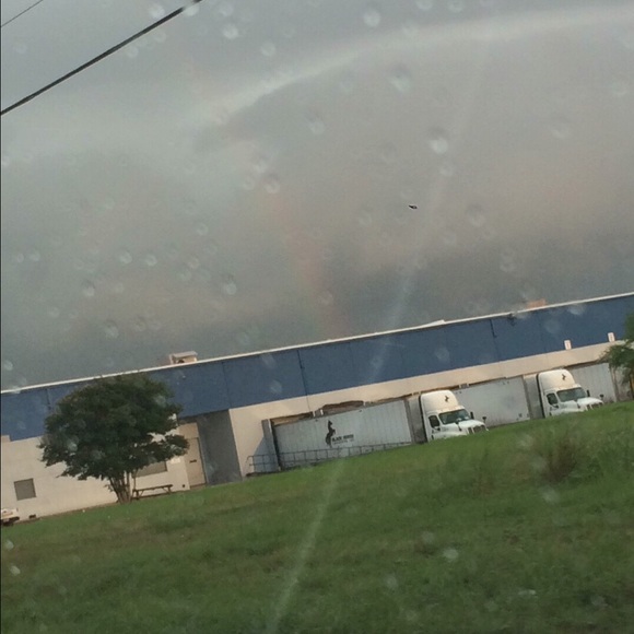 Profile Picture of Kayah Moe (@kayahmoe) on Poshmark