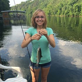 Profile Picture of Kylee Hayes (@kymichelle_5) on Pinterest
