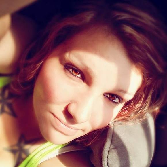 Profile Picture of Stephenie Marble (@stephymarble) on Poshmark