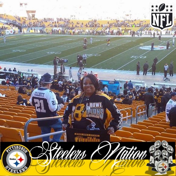 Profile Picture of Justoneofme Mrsbland (@ruddjustoneofme) on Poshmark