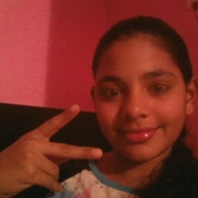 Profile Picture of Alysia Rivera (@MrzJBieber4ever) on Twitter