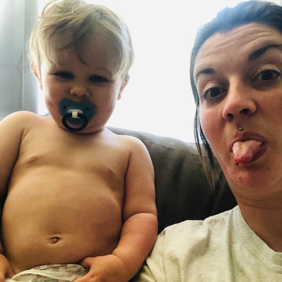 Brittany Rossetter - Poshmark Profile Picture of Brittany Rossetter (@b_rossetter) on Poshmark