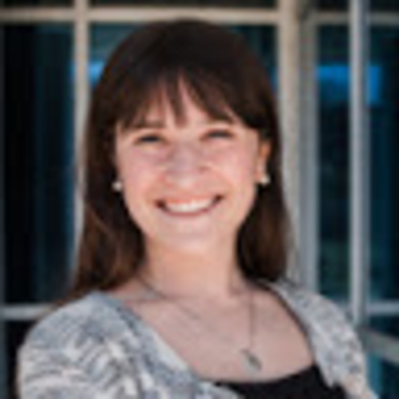 Profile Picture of Emily Mayberger (@emilymayberger) on Poshmark