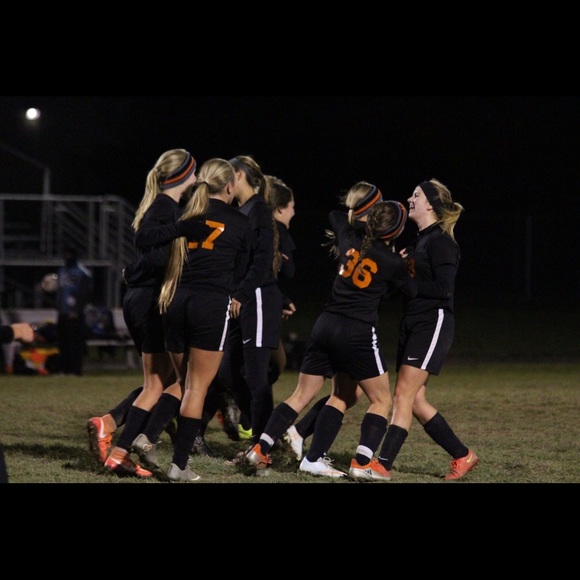 Profile Picture of Breeona Frederick (@breeona3) on Poshmark