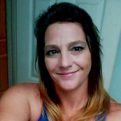 Profile Picture of Kelly Honeycutt (@Cosmokel) on Twitter