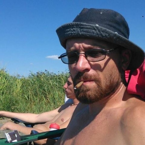 Profile Picture of Vitalii Prokopchuk (@witalka) on Poshmark