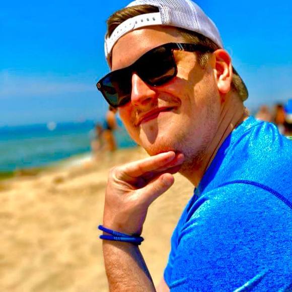 Profile Picture of Kyle Pert (@kpert11) on Poshmark