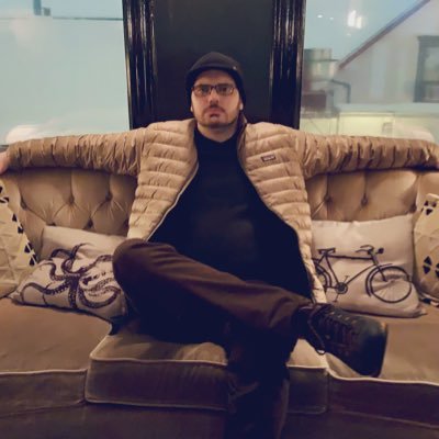 Profile Picture of Evan L (@ILikeYummyPi) on Twitter