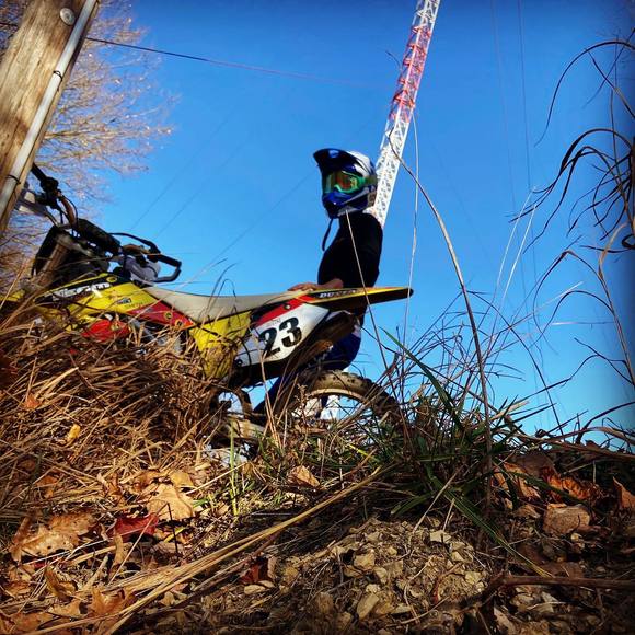 Profile Picture of Tyler Minnix (@tylerminnix) on Poshmark