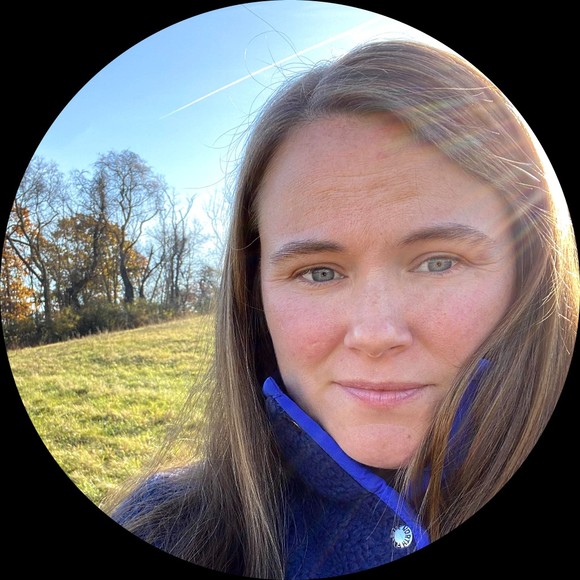 Profile Picture of Amy Boydston (@gussie79) on Poshmark