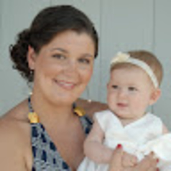 Profile Picture of Nicole Boghosian (@nicoleboghosian) on Poshmark