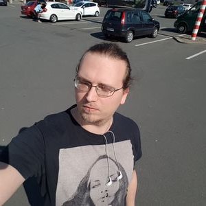 Profile Picture of Cosmo  😌  🌏 🌛 (@ChrisIVL82) on Twitter