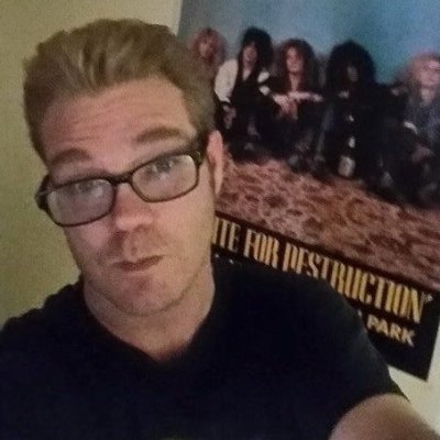 Profile Picture of Might As Well Be Sully (@Yeats1941) on Twitter