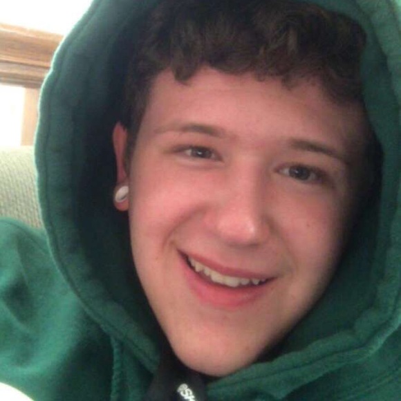 Profile Picture of Matthew Campos (@peanutweiner123) on Poshmark
