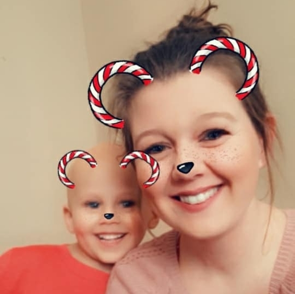 Profile Picture of Angel Verkamp (@angelverkamp) on Poshmark