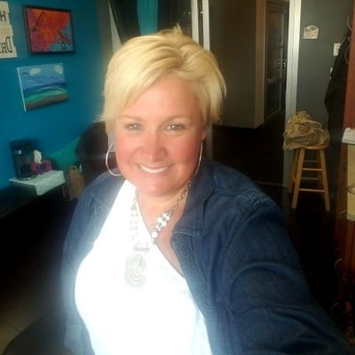 Profile Picture of Stacy Pridemore (@sassysally1971) on Twitter