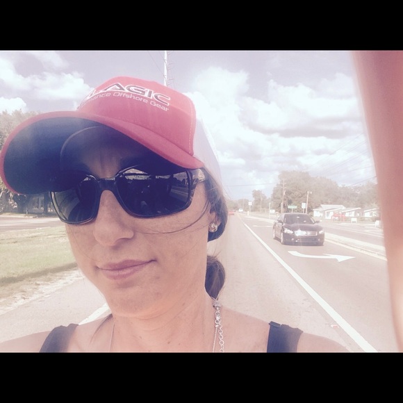 Profile Picture of Michele Noury (@mnoury13) on Poshmark