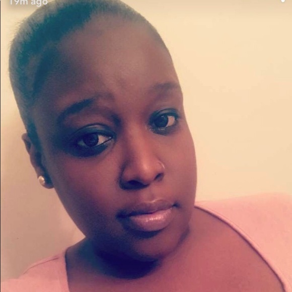 Profile Picture of Shamontea Neal (@shaydenice87) on Poshmark