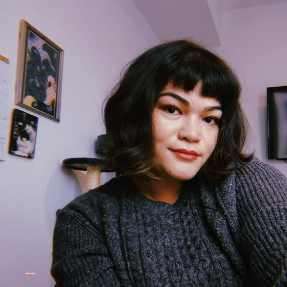 Profile Picture of Gaby Markley (@gcmarkley) on Poshmark