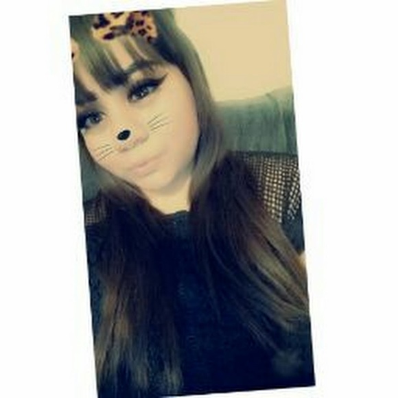 Profile Picture of Janet Sarmiento (@mjb8895) on Poshmark