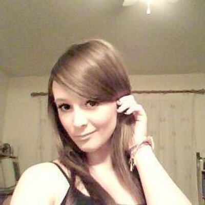 Profile Picture of Laura Holt (@LauraHolt01) on Twitter