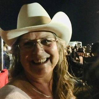 Profile Picture of Lorrie Crow (@crowlorrie) on Facebook