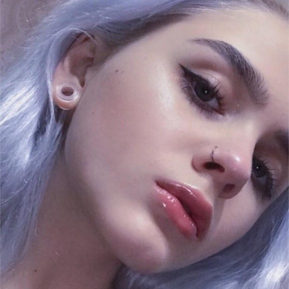 Profile Picture of Paula Cornelius (@reshalsyg) on Poshmark