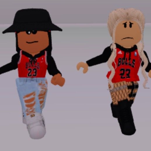 Profile Picture of Roblox girls ÛwÛ (@the_roblox_girls_uwu) on Tiktok