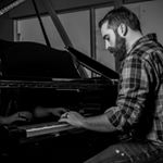 Profile Picture of David Motola (@beardedpiano) on Instagram