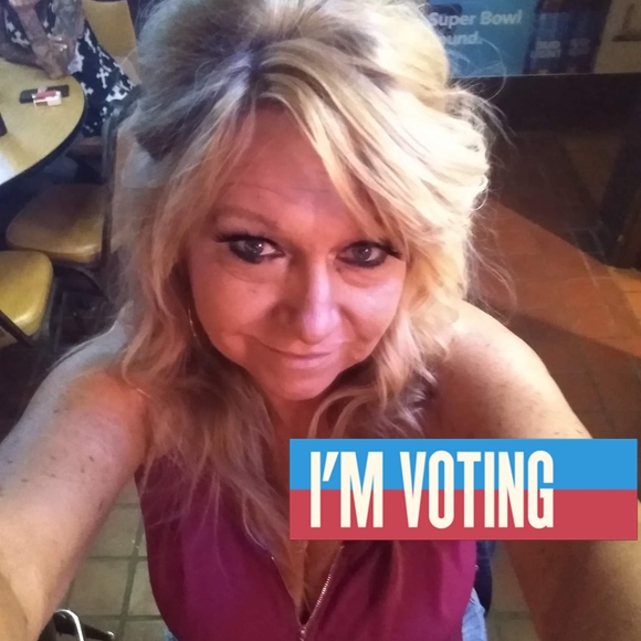 Profile Picture of Loretta Porter (@lorettaporter) on Poshmark
