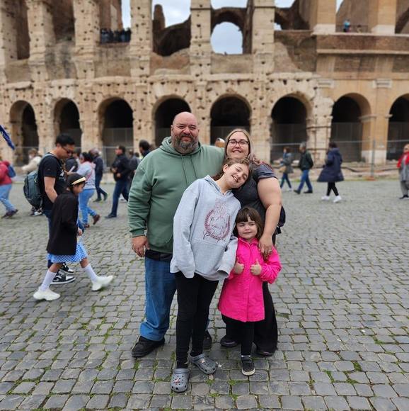 Profile Picture of Nikki n anthony Vastano (@n_vastano) on Poshmark