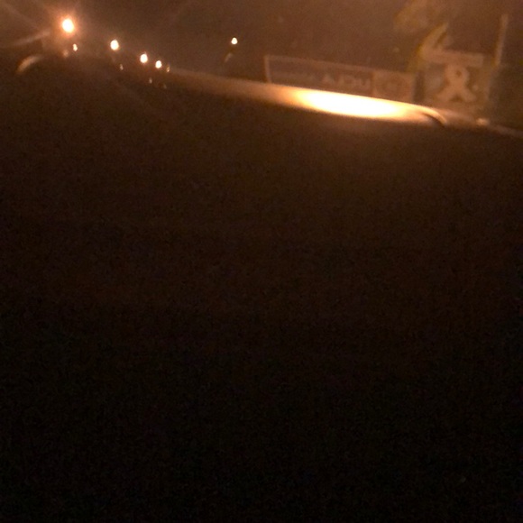 Profile Picture of Anwar Maroun (@arngamb) on Poshmark