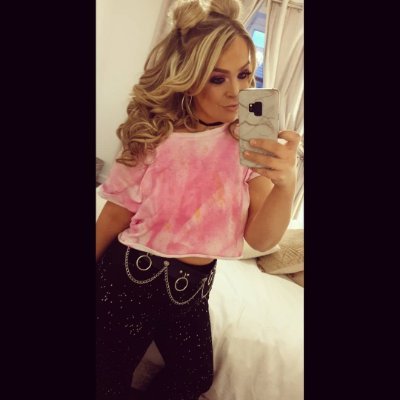 Profile Picture of Vicki Read (@vickiread20) on Twitter