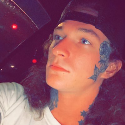 Profile Picture of Nathan Bollinger (@nathanbolling10) on Twitter